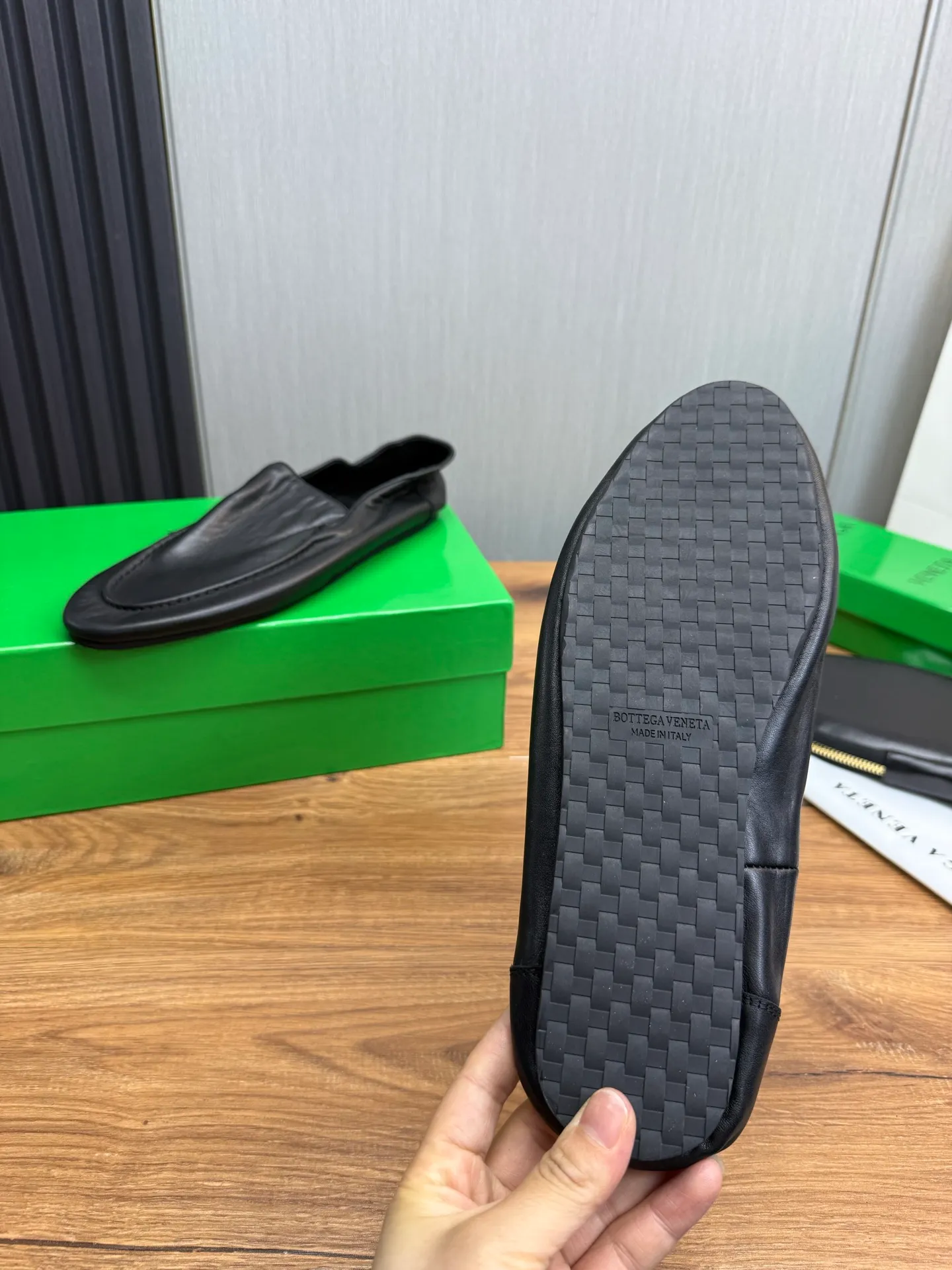 Men's men's shoes💰480💰BV-popular wallet shoes👟Casual, fashionable and comfortable🔗Good travel partner✅Original cowhide + imported cowhide. Original rubber outsole, available all year round👏Size: 38-45 (38.45 custom-made, non-returnable)